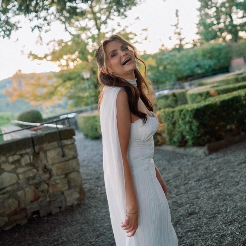 Wrapping up our 2025 brides with this glowing Italian beauty 🤩 

One round of Express for the perfect destination wedding glow 🤎 

Congratulations to the newlyweds 🥂