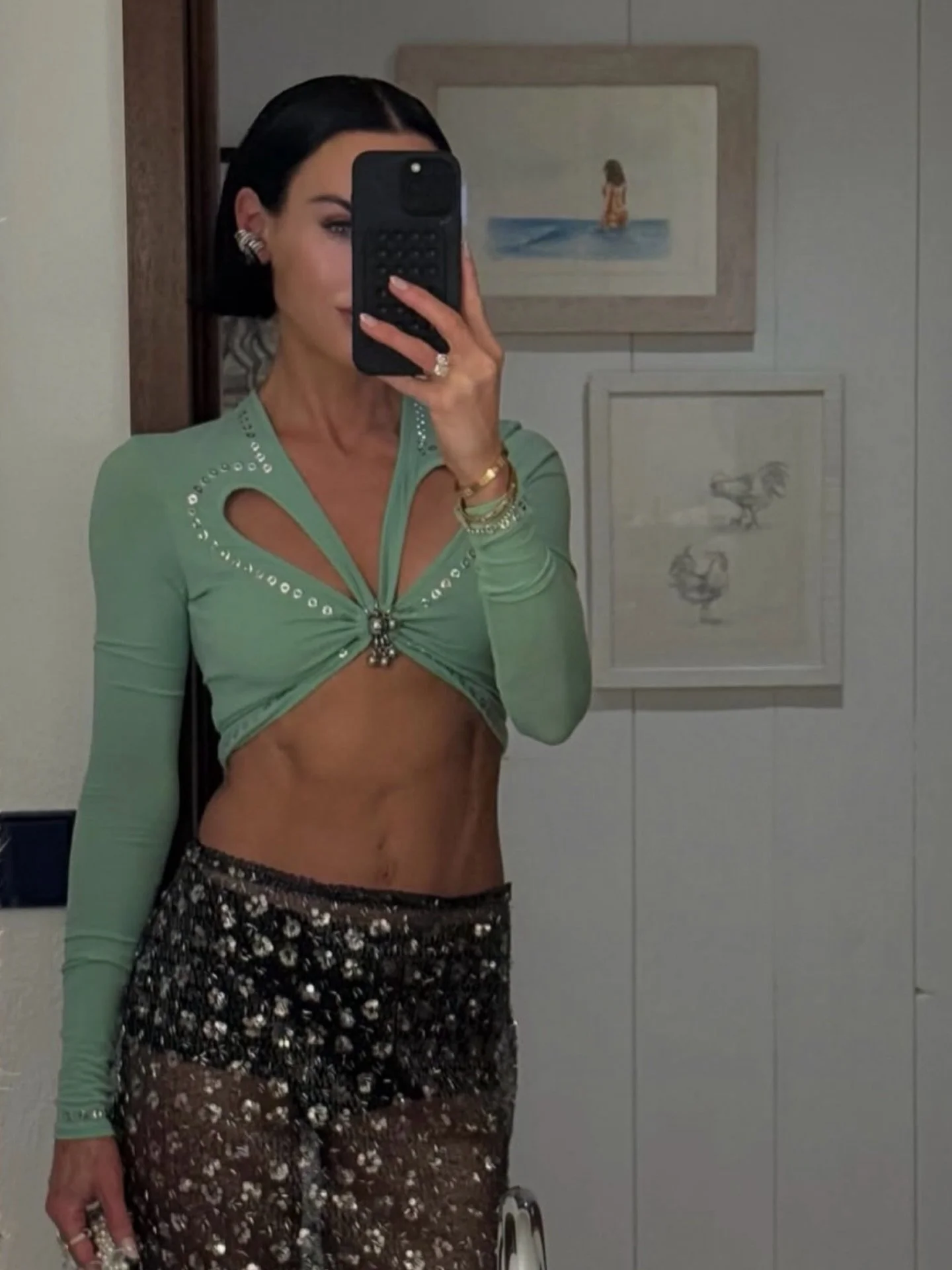 A bronzed vaca babe 🧚🏼&zwj;♂️✨

Express solution for the perfect island glow 🤎