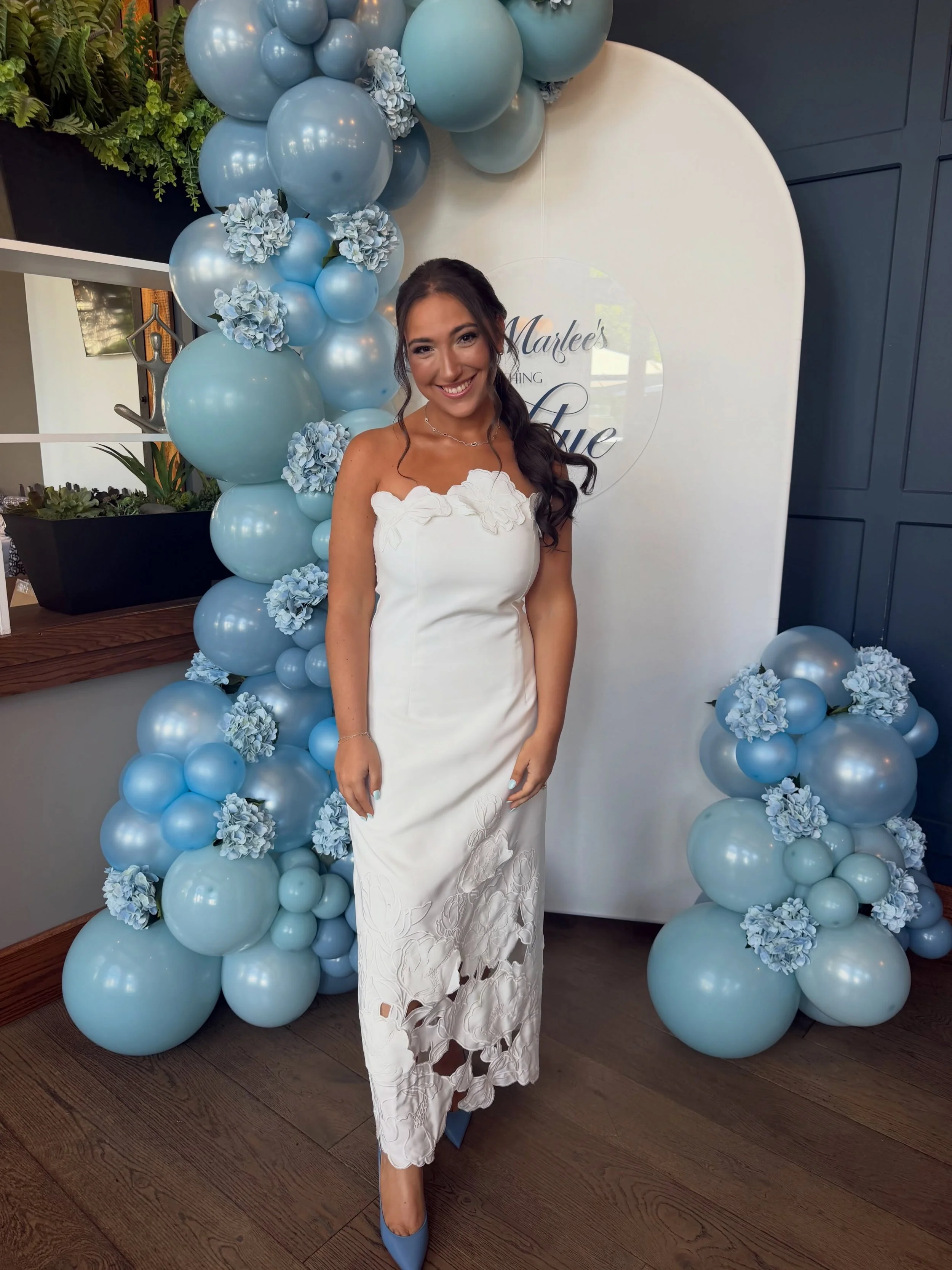 The most beautiful, bronzed bride-to-be! 🩵 

One round of Express for the perfect glow 🤩