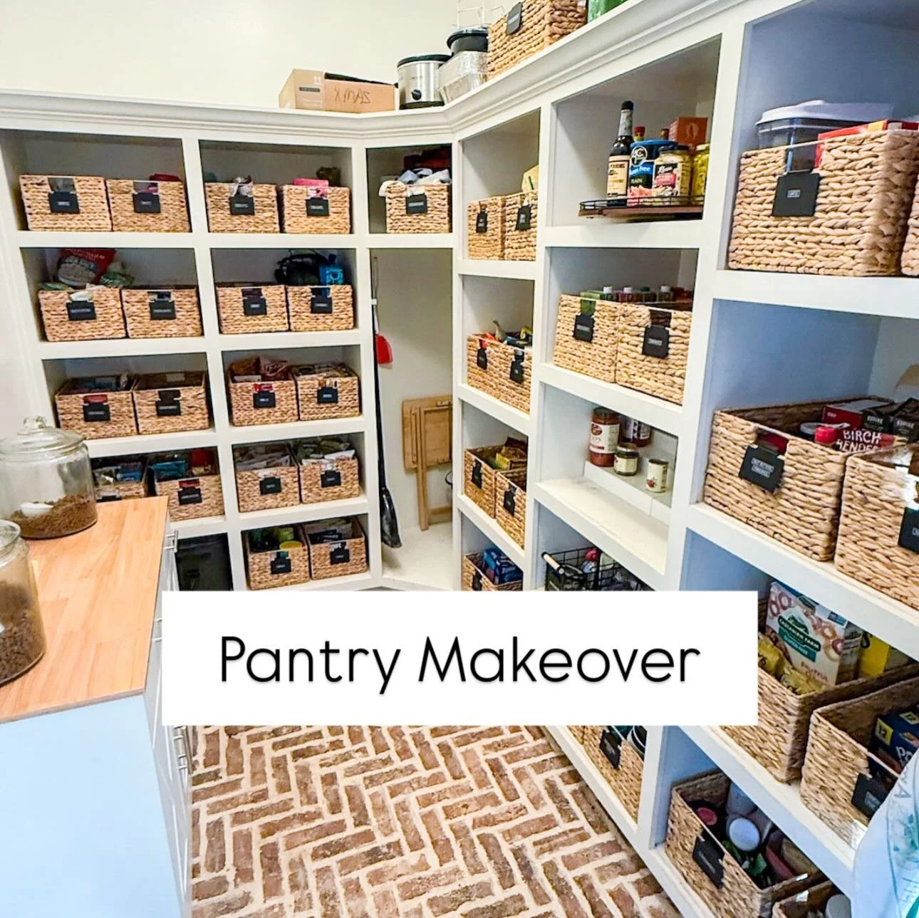 We love a good pantry transformation and what better way to end the year than with this GORGEOUS pantry!! 🤩✨ The space was a perfect fit for our favorite bins and everything tied together so nicely!! Swipe for the before 👀 ➡️

Comment SHOP below to