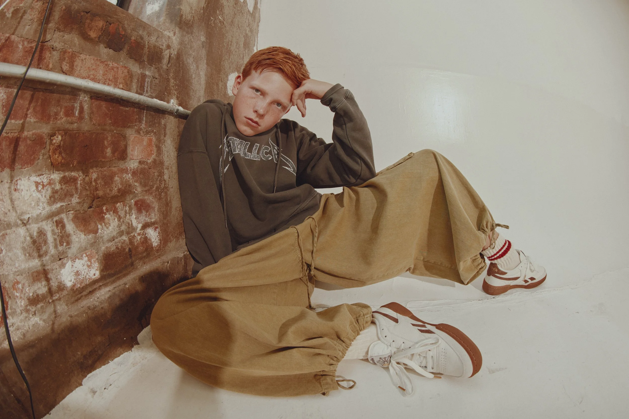 editorial_1985.jpg