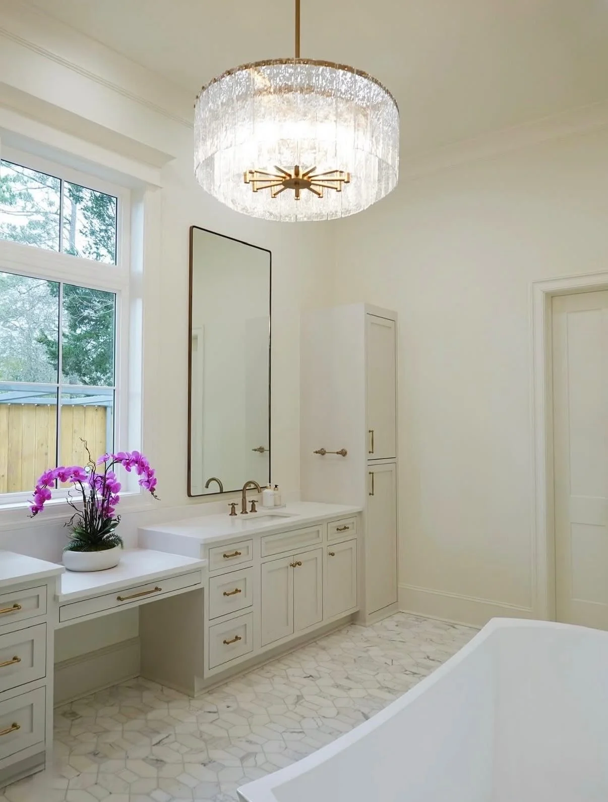 All it takes is a vision✨
With Jill and the Streamline team, your ideas can come to life in ways you never imagined!
Don&rsquo;t just shop, schedule your personal consultation and create a space that&rsquo;s perfectly you!
#streamline #interiordesign