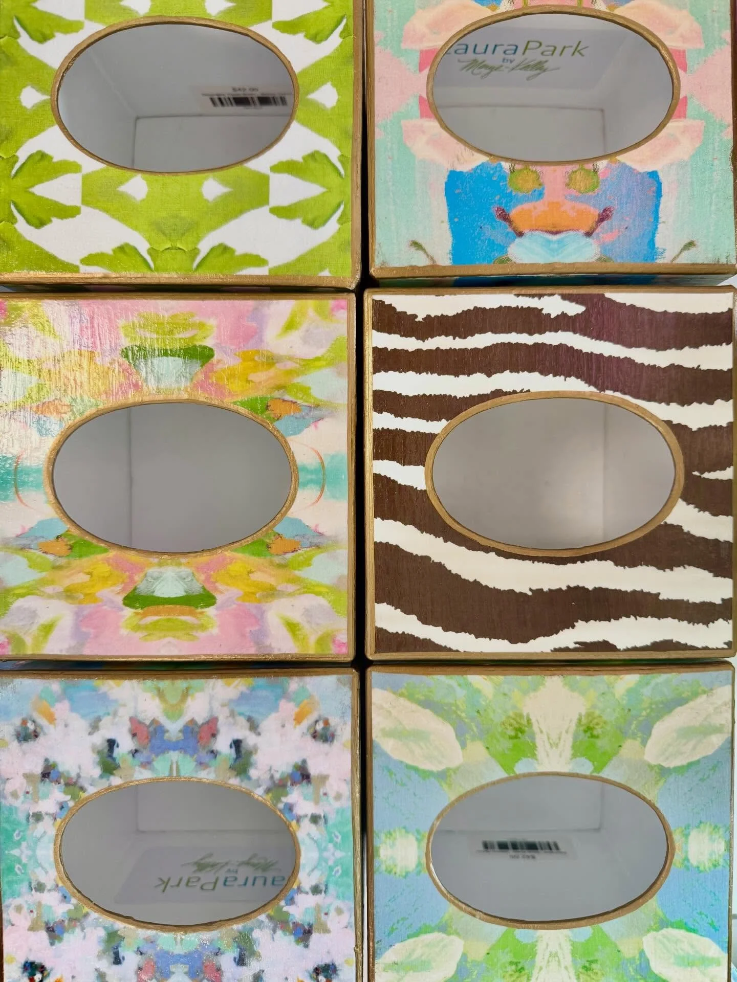 One of a kind finds you didn&rsquo;t know you needed!
Streamline has all the fun colors and patterns to spice up your space or your gift giving✨

Stop by today and find the perfect gift, or just treat yourself!
