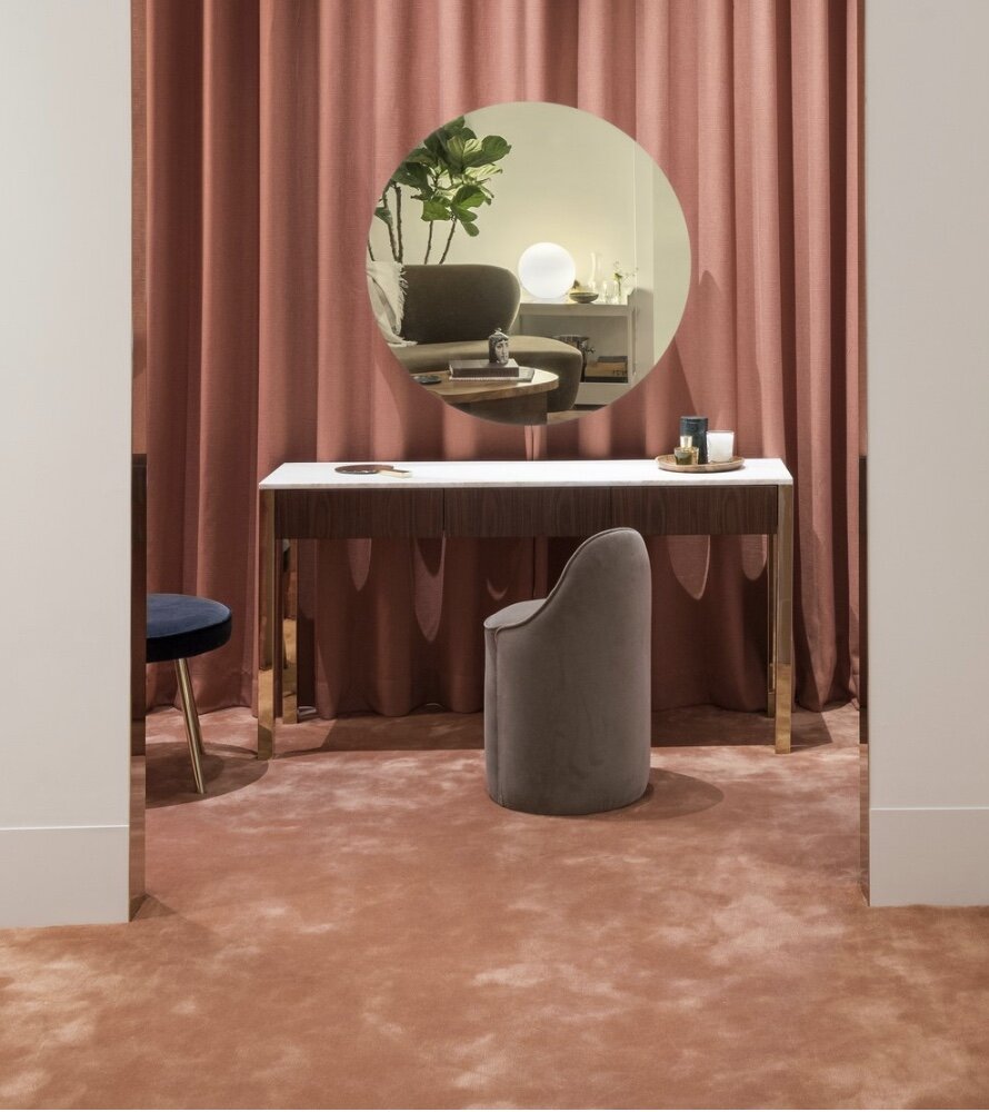 Shanghai : Bespoke hand-tufted silk wall to wall