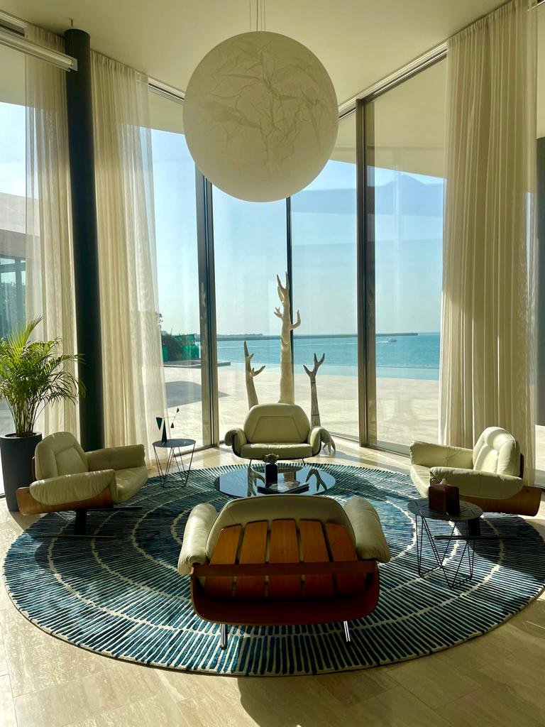 Bahrain: Hand-knotted raised silk & wool ground rug