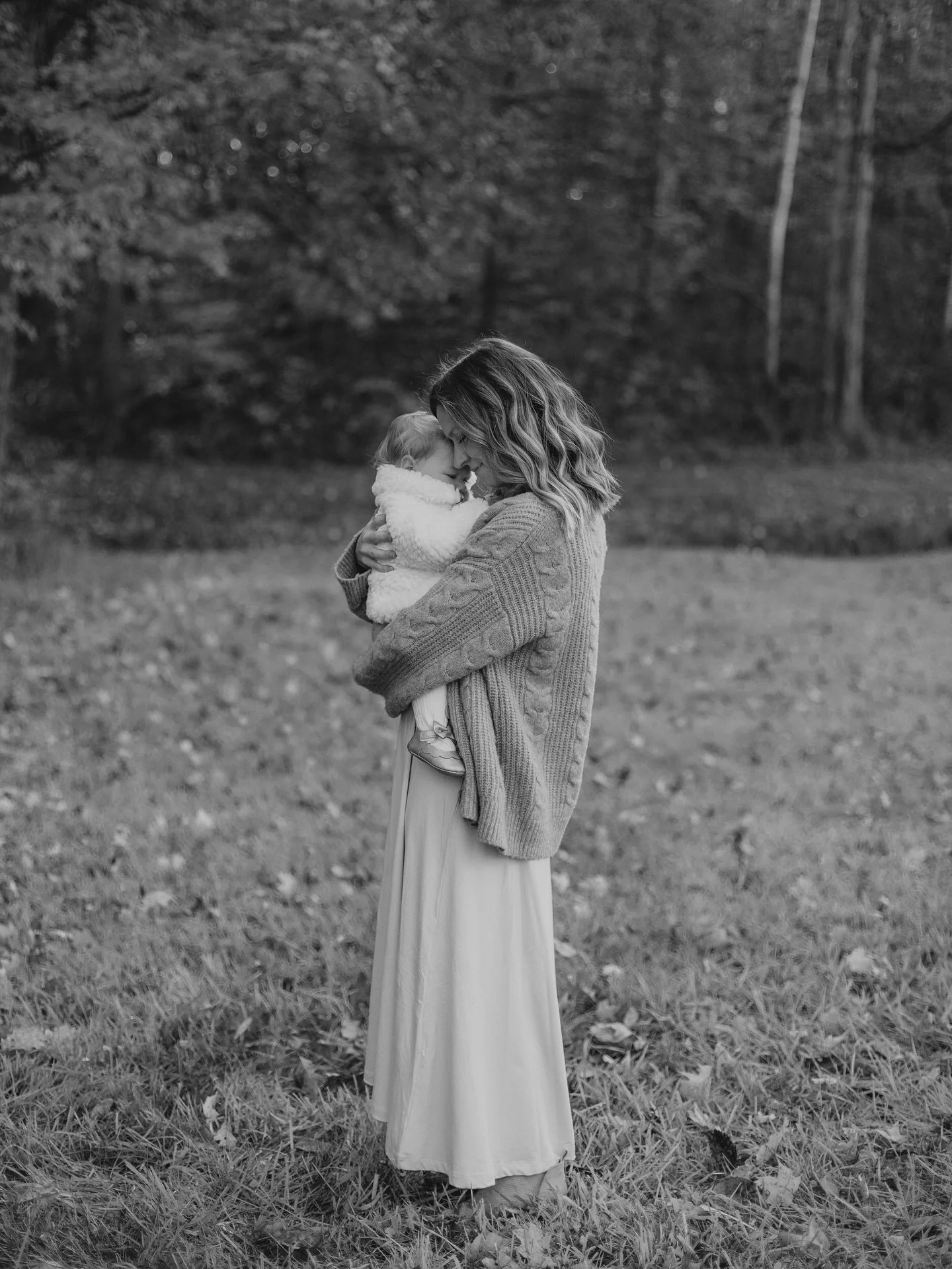 It&rsquo;s the weekend of my Fall Minis!

If you booked a spot, thank you! I&rsquo;m so lucky and grateful for you! You all bring the magic and joy - I&rsquo;m just here to document it all. 

If you missed these small sessions - don&rsquo;t stress! I