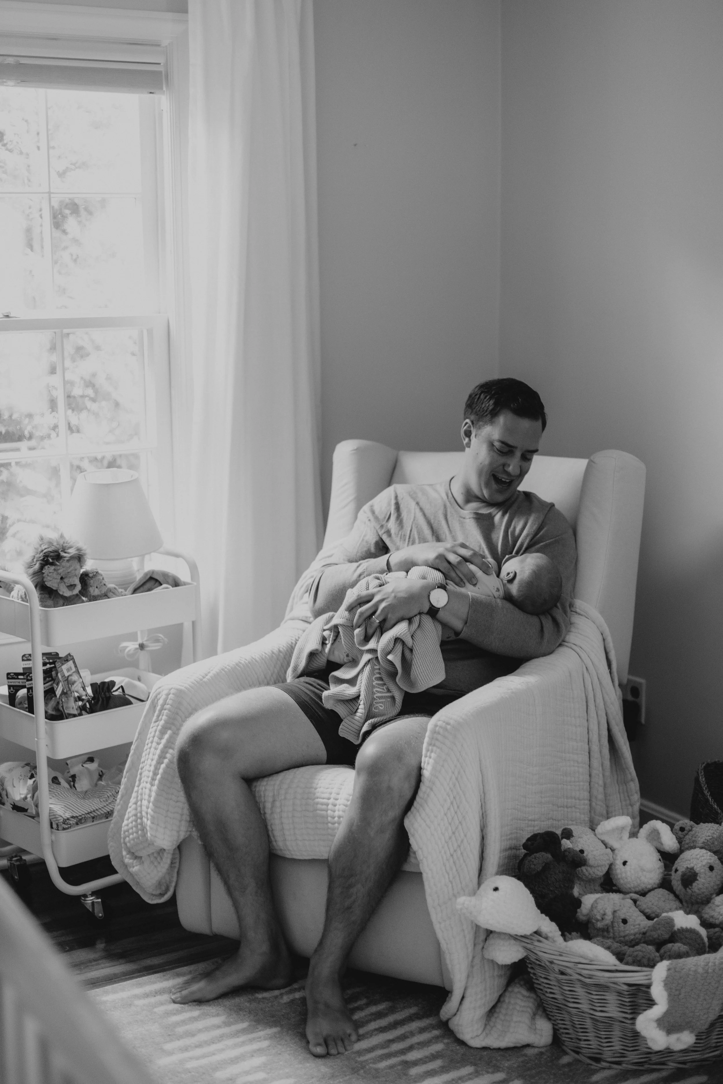 CLE_OH_newborn_session_the_tesmond_fam-286.jpg