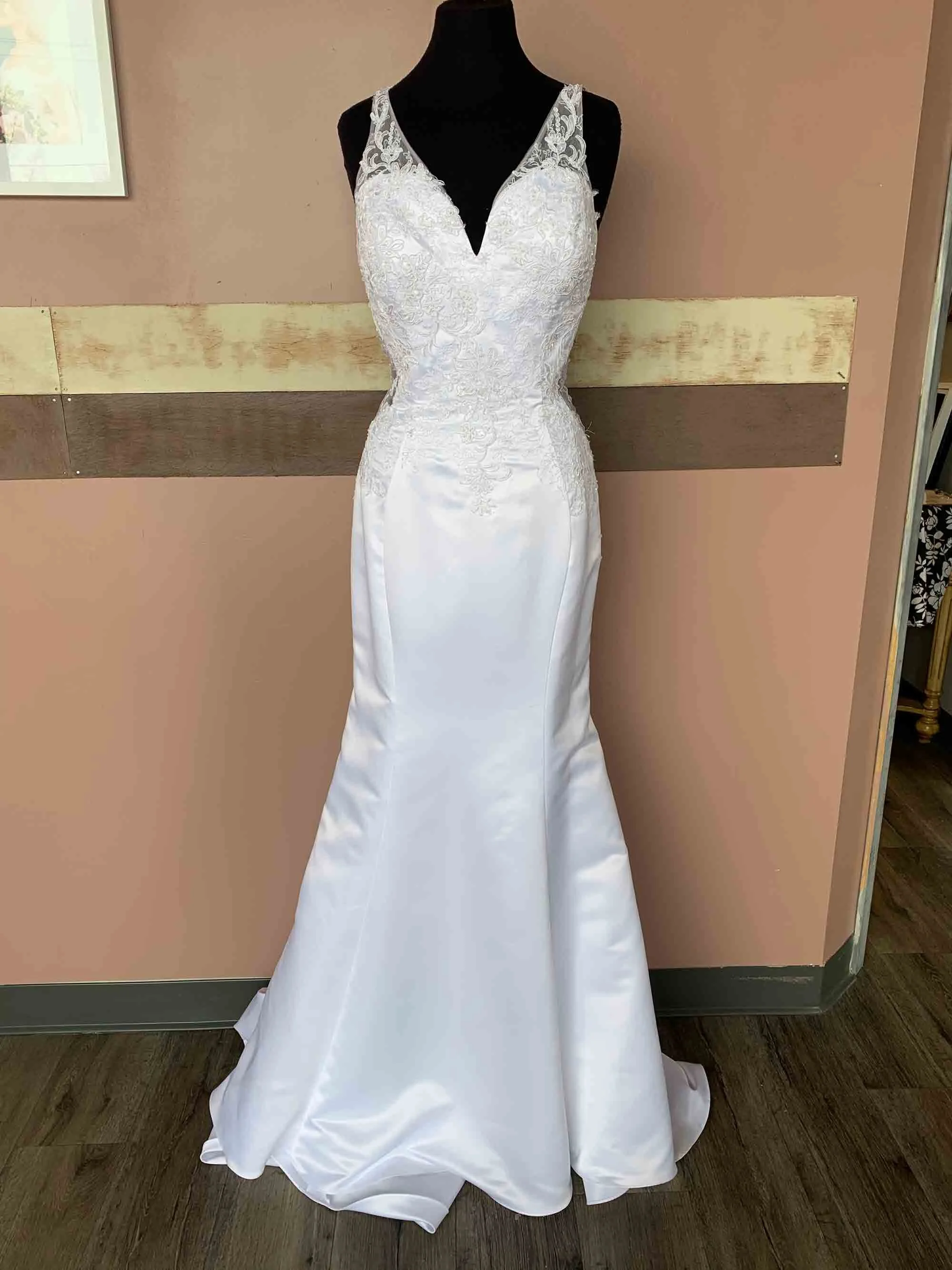 Pearl Bridal Shop London Sarnia Ontario Wedding Dresses