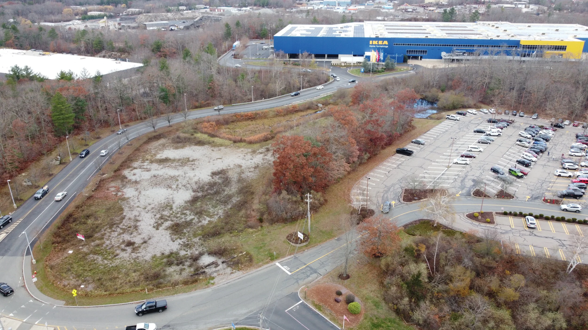 Avon - Ikea Pad - w Ikea.JPG