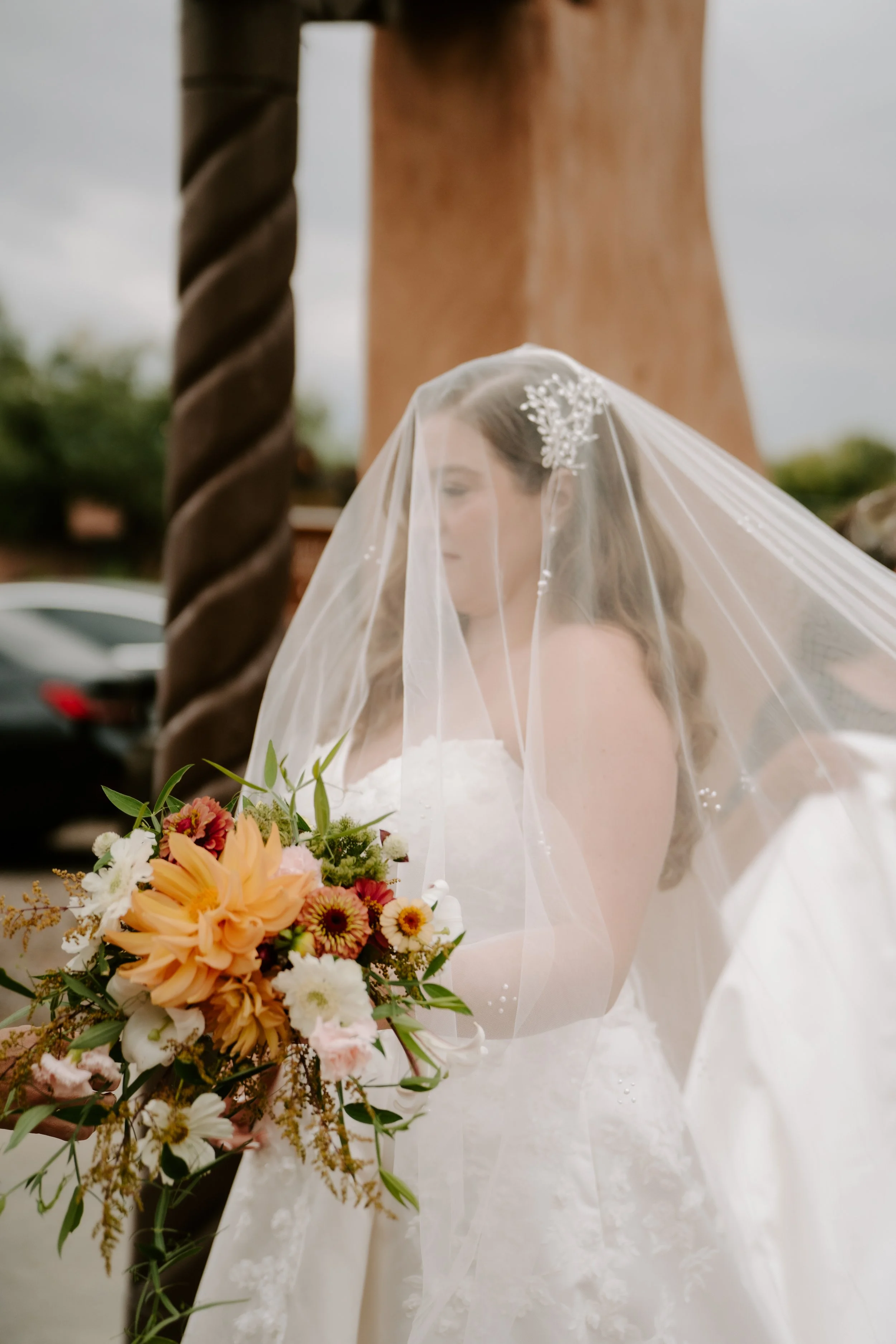 Marisa & Daniel's October à La Carte Wedding - Photographs by Samantha DAnna photography