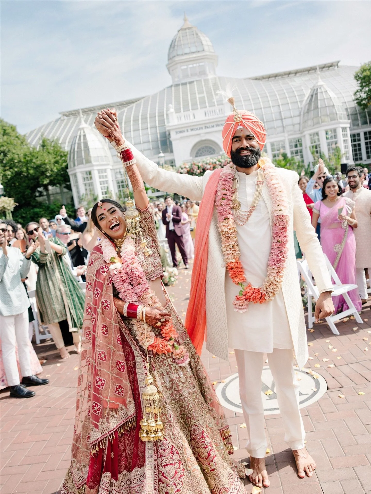 Lovely day 

Couple: @sukritimohan
@66kiran66
Photo: @alexseykuznetsov_com
Planner: @b3event
Venue: @columbusmuseum
@thecitizenstrust
@fpconservatory
Florals and Decor: @prema_designs
DJ: @djsamirofficial
HMUA: @_sanark
Henna: @rashida_hennaart

#col