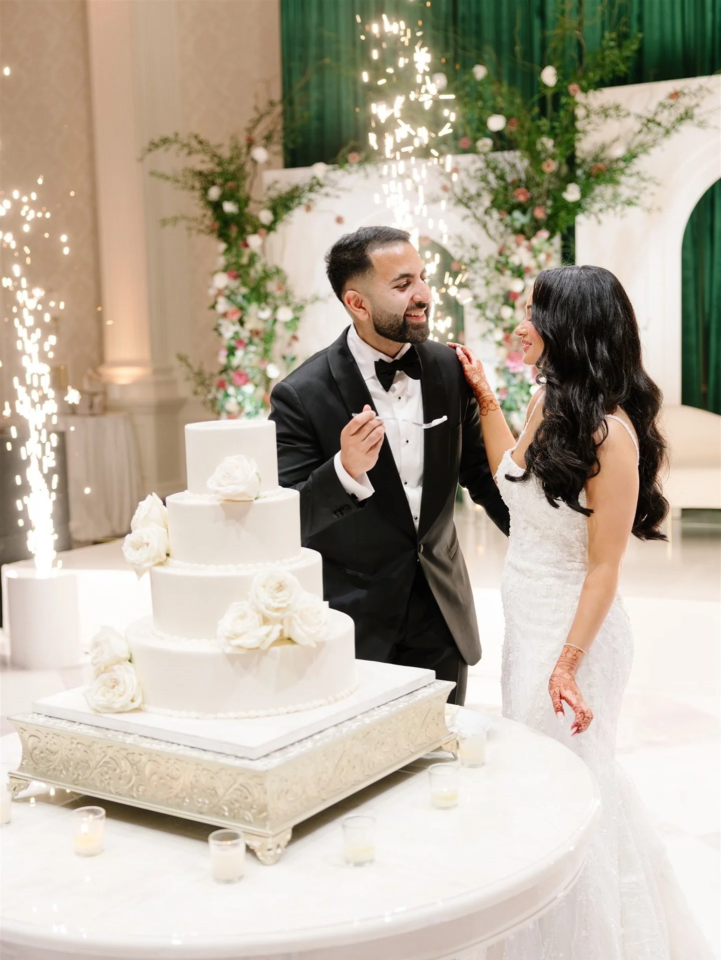 The Real Wedding Energy! 

Couple: @therealranbirkapoor &amp; @marylinmanjo 
Planer @ourdayevents
Make up @luxuribeautynj 
Photo @alexeykuznesov_com
Venue @palacesomerset
DJ @djshattered
Vinyl floor @hdvinylwerks
Decor @eventgramusa
Cake @palermos.ba
