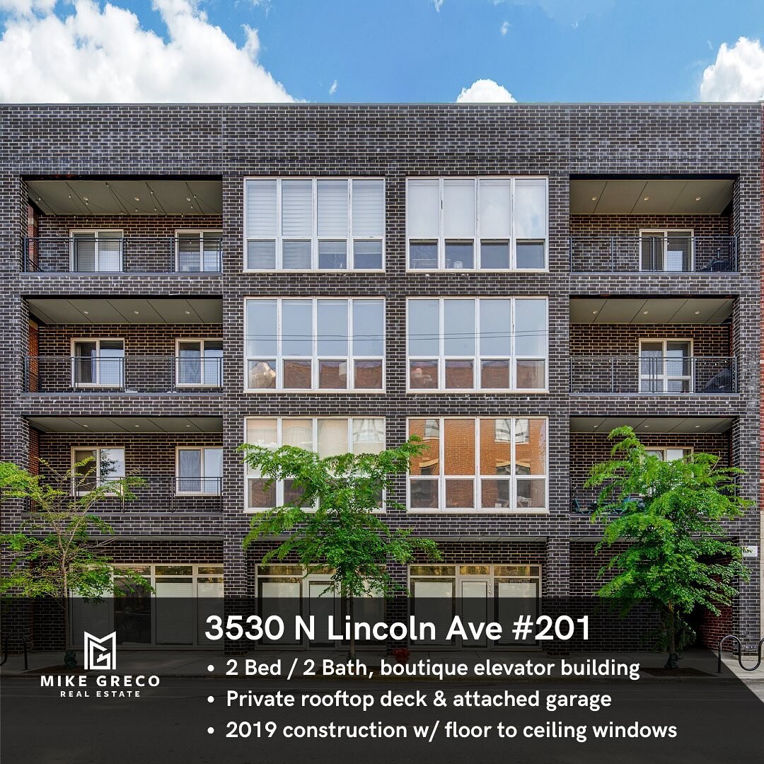 Check out my newest listing! Link to more info in bio.

Stunning 2-bedroom, 2-bathroom condo nestled in Roscoe Village/West Lakeview. Rare boutique 2019 elevator building with attached garage and private rooftop deck space. West facing floor-to-ceili