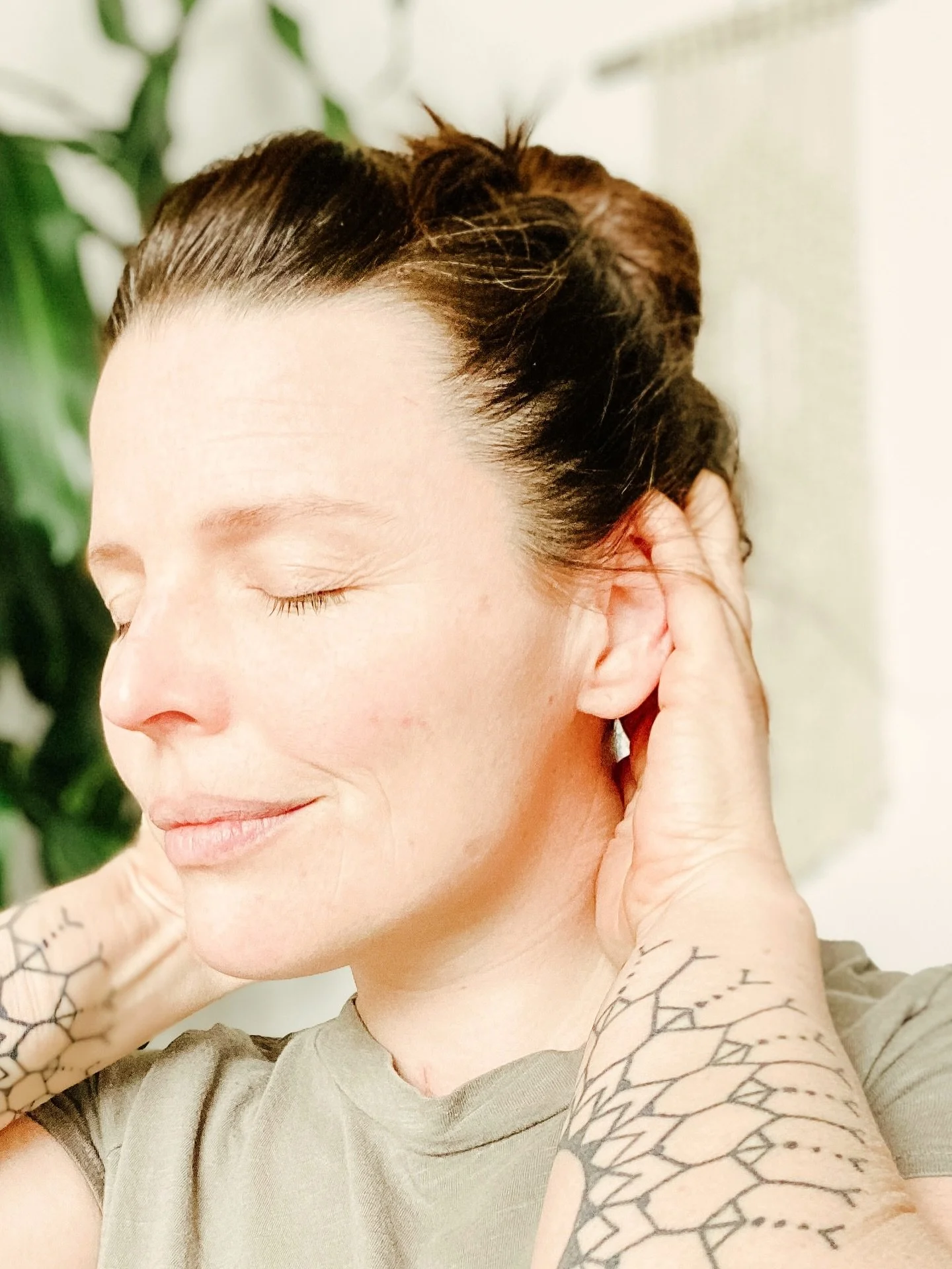 We talk a lot about slowing down, but it&rsquo;s not just about pace&hellip; it&rsquo;s about presence.

Behind every massage, every yoga class, every breathwork session at Slow Medicine, there&rsquo;s this deeper thread: learning to feel at home in 