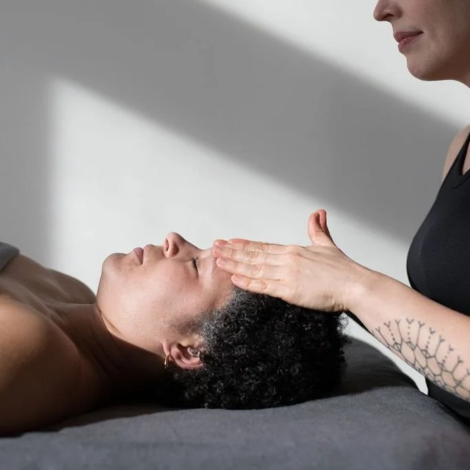 You don&rsquo;t realize how tense you&rsquo;ve been&hellip;⁠
until someone touches the spot you&rsquo;ve been bracing for months.⁠
⁠
The jaw that never unclenches.⁠
The shoulders that live near your ears.⁠
The low back that absorbs everyone else&rsqu