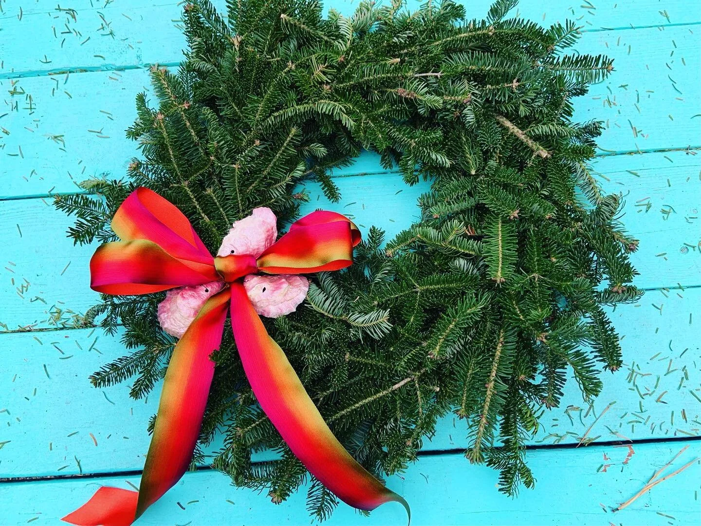 Today and tomorrow - that&rsquo;s it! 

Mention this post for 

Trees $35 any size 
Decorated wreaths $15
Plain wreaths $5