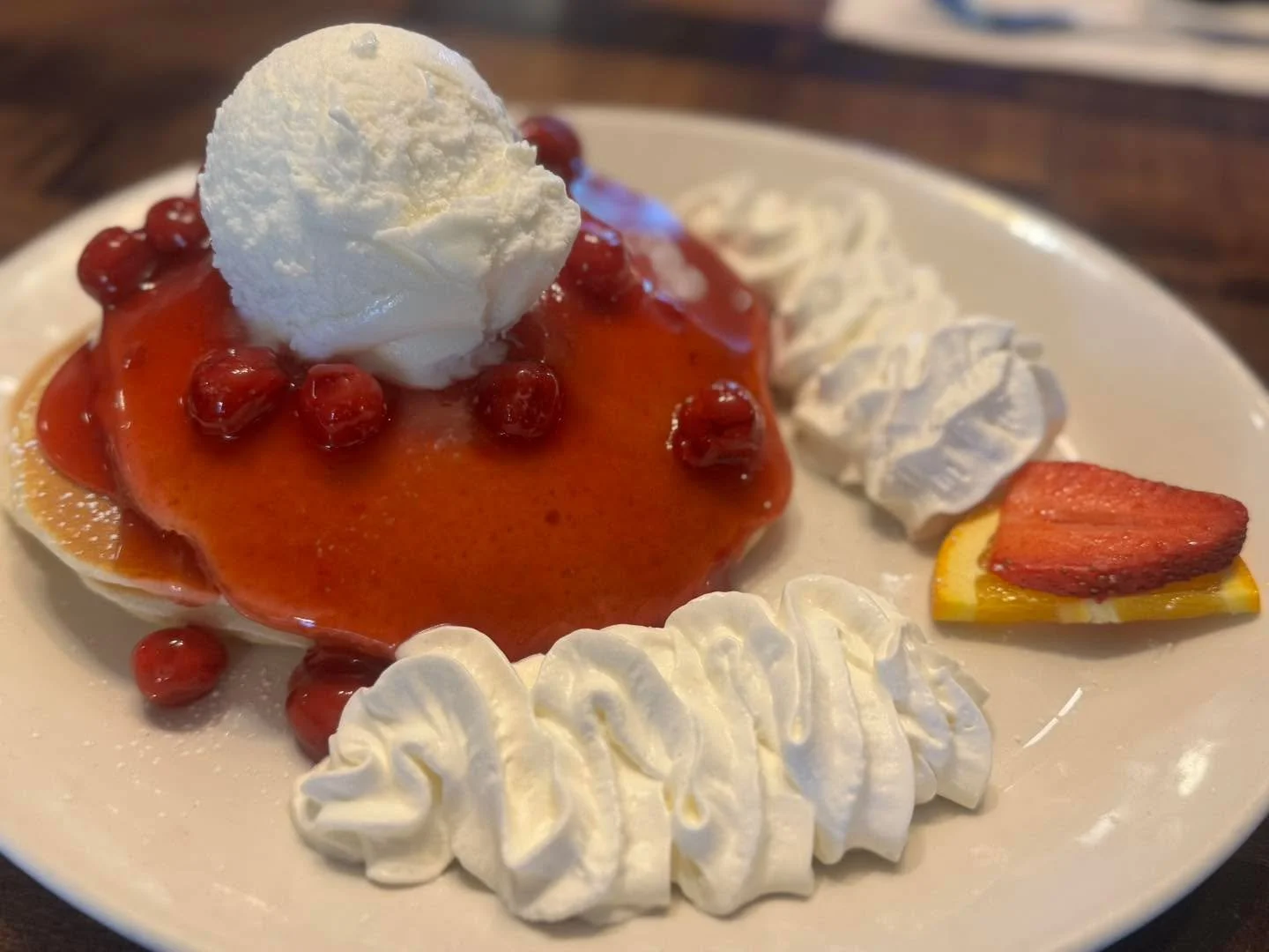 This weeks Brunch feature is our Cherry Pie Stuffed Pancakes! 

Also served is out $18 Steak and Eggs Feature. 

Available 11-2 pm.