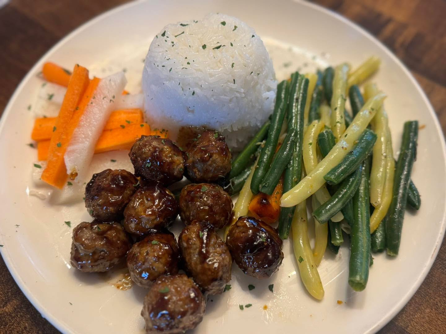 For today.  We have Honey garlic Meatballs with veggies and rice.