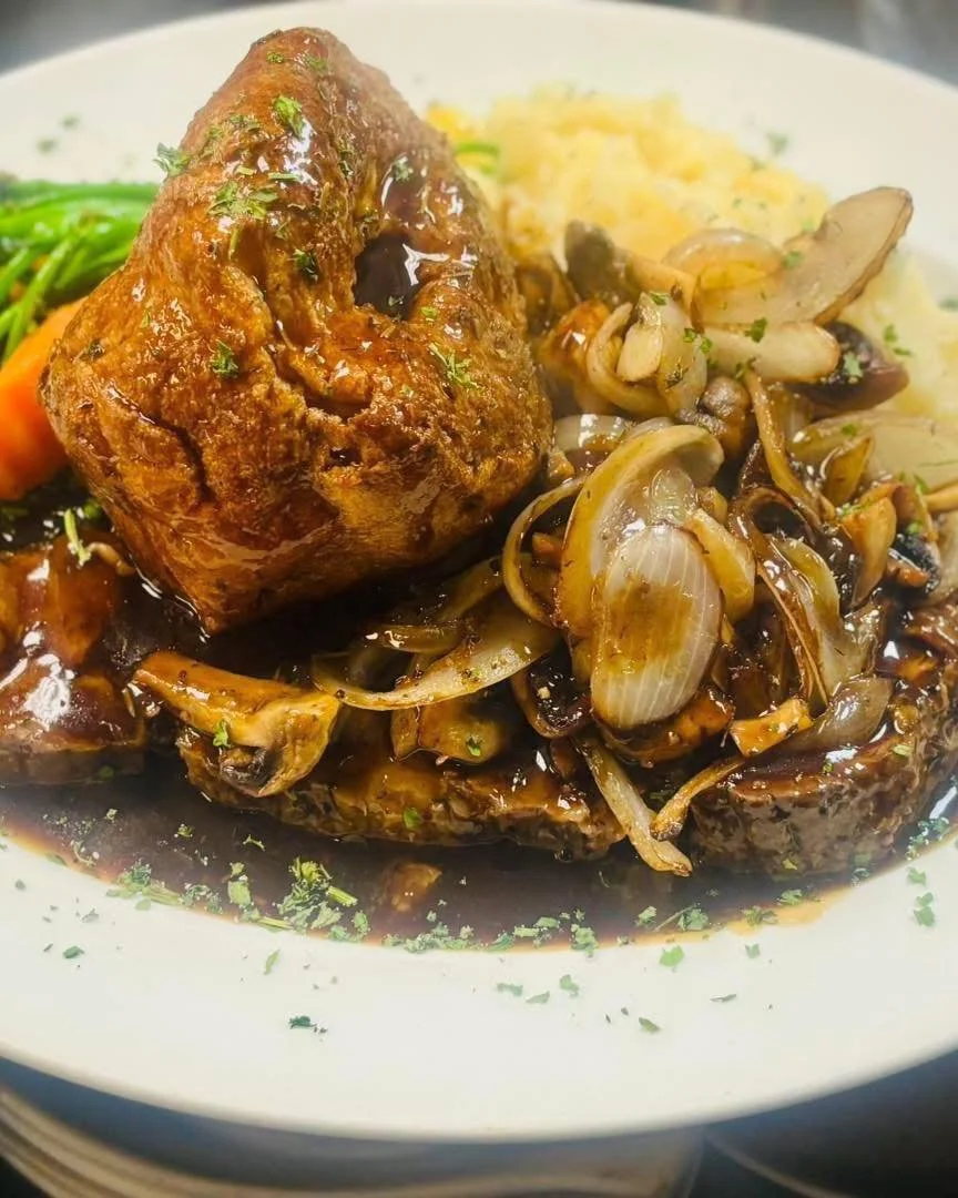 Prime rib done Right!  Available 4 pm. 

Mention to Christie you are Hungry and get 12 oz for the Price of 10! 

Finish off with our cr&egrave;me br&ucirc;l&eacute;e or new Sticky Toffee pudding cake with ice cream!