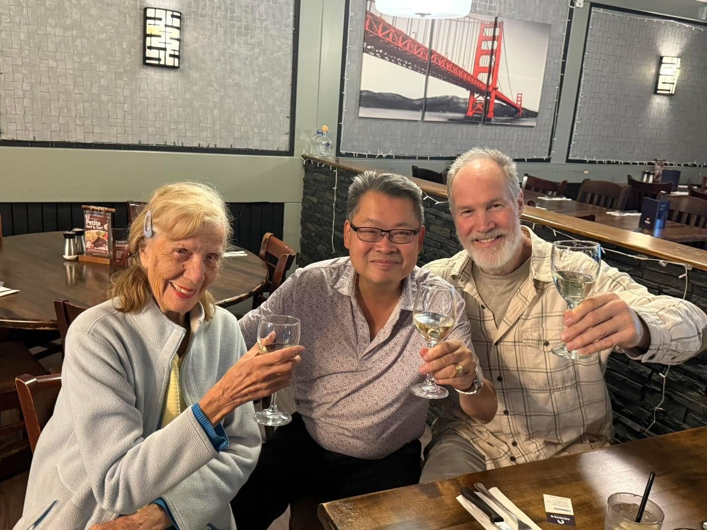 Another wonderful night!  Fun guests from Edmonton dropped by, and the 92 year old last from Jersey and her son came in to visit me for the second straight night. 

Also so honoured to be able to host Doreen and her Hubbys Champagne anniversary! 

Go