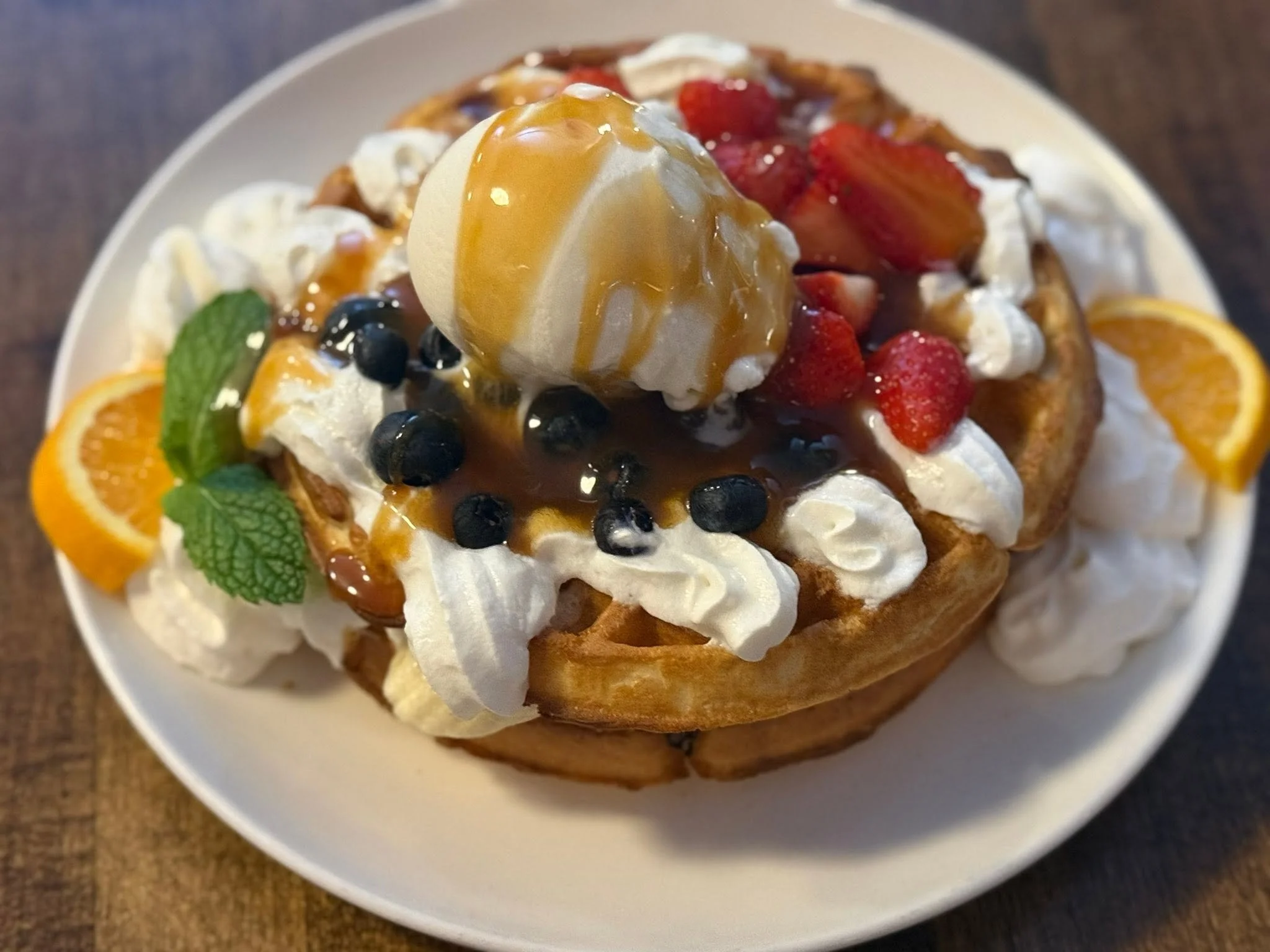 Brunch - Pancakes w/ Fresh Fruit