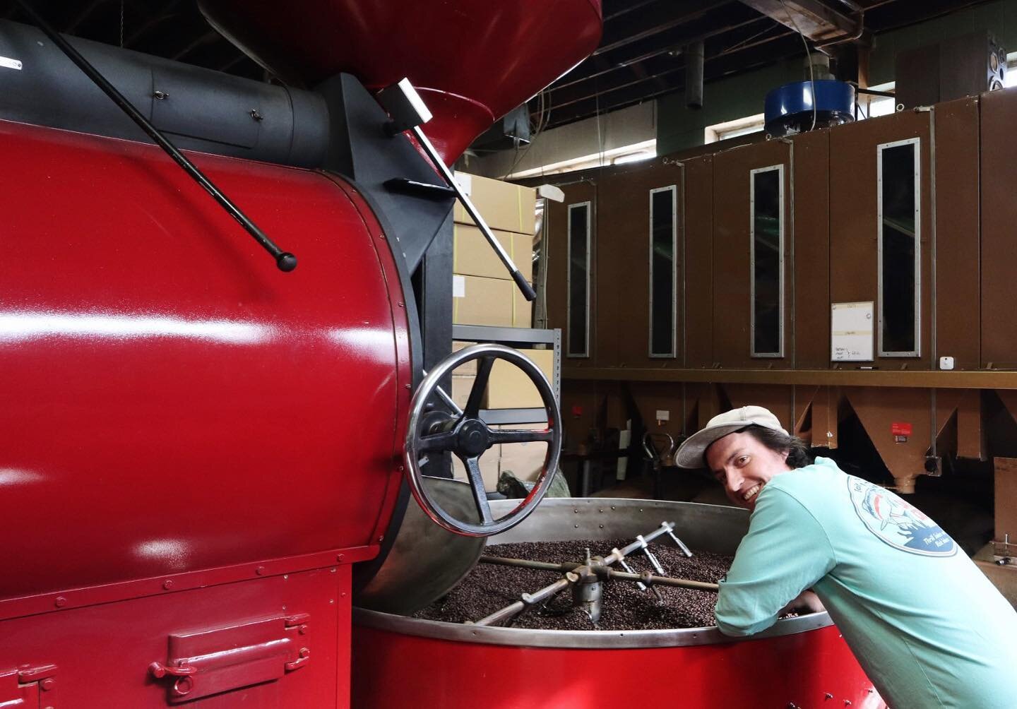 Meet Brook, our next gen roaster!  Learning the tricks of the trade from his dad, Barry Henry and Uncle, Brian Turko. Making great coffee must run in the family 🙌 

.
.
.

#milanoroasters #milanocoffee #artisancoffee #localroastery #vancouvercoffee 