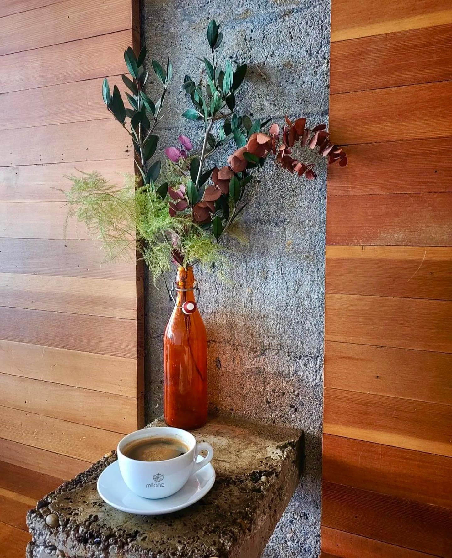 Nothing like an afternoon Americano at our Gastown location. ✨

.
.
.

📷: @emiliejolie 

#milanoroasters #milanocoffee #localroasters #milanogastown #yvrcoffee