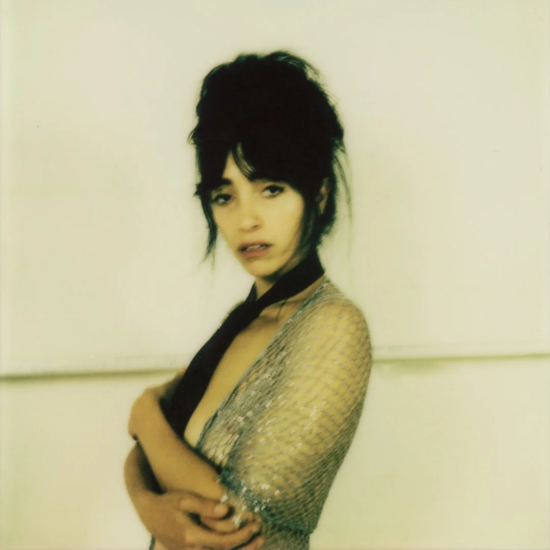 Katie-Schecter-Hide-my-weapons-single-cover_web.jpg