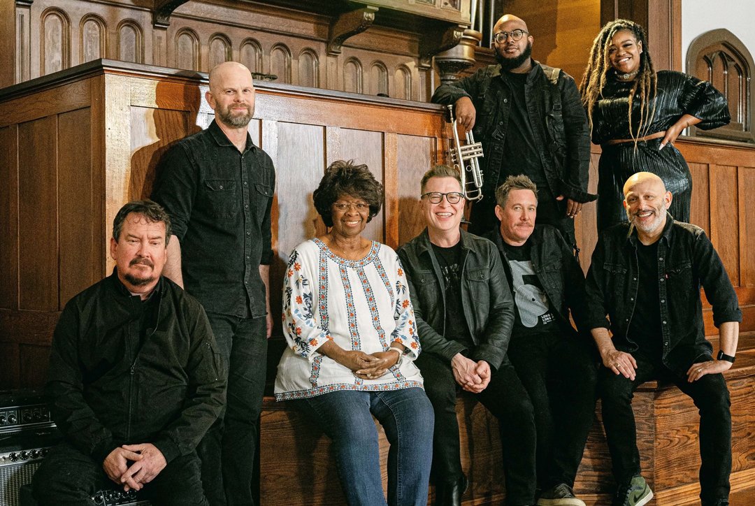 Galactic-&-Irma-Thomas-press-photo-credit-Katie-Sikoraweb.jpg