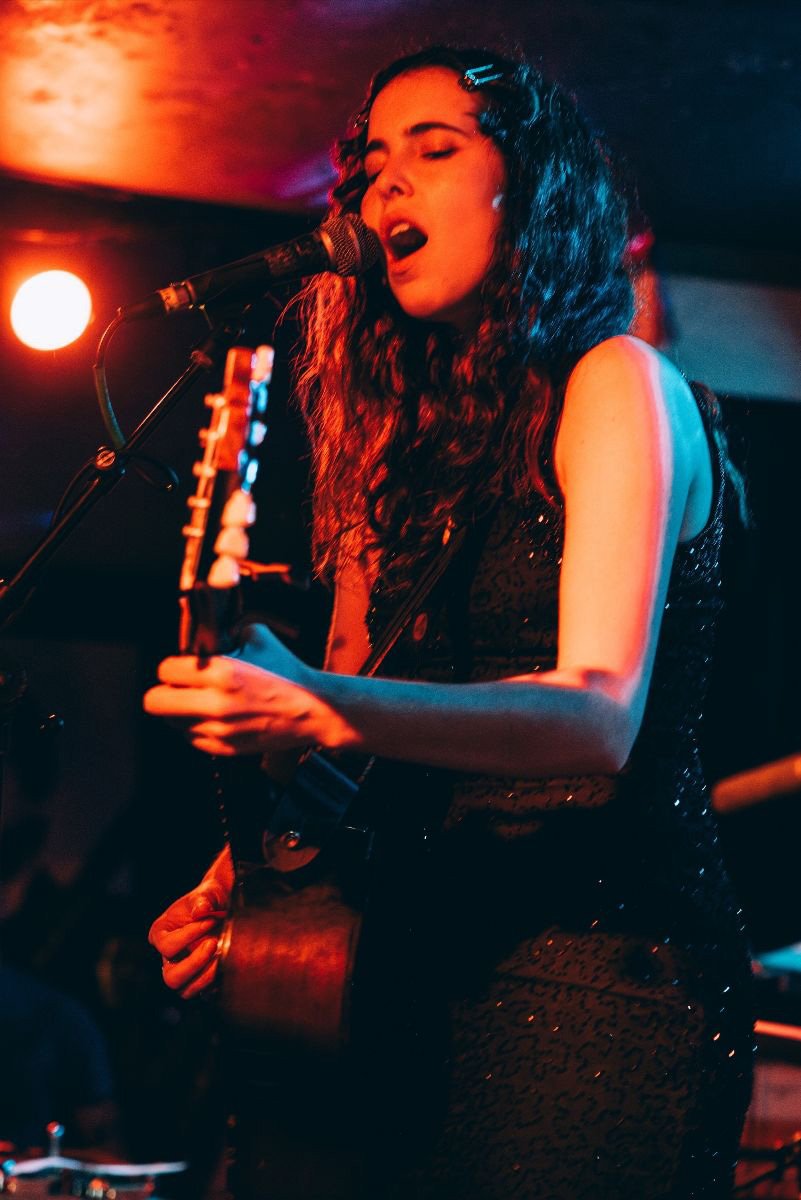Haylie-Davis-2026-SXSW-Showcase-(Live-@-Fire-Records)web.jpg
