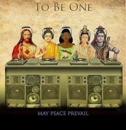 Todos los caminos espirituales no son más que dedos señalando una misma verdad…Nosotros le vamos a esa verdad, no al dedo que la señala...Y esa verdad es que estando presentes y conscientes en el Aquí y Ahora, todos tenemos la oportunidad y la posib…