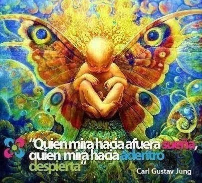 Más acá de toda oscuridad,Hay una luz que quiere brillar…Más acá de las aparentes barreras,El corazón está abierto para dar y recibir...Más acá del huracán,El ojo, siempre en serenidad, quietud y pazMás acá del apego a ideas y opiniones aprendidas,U…