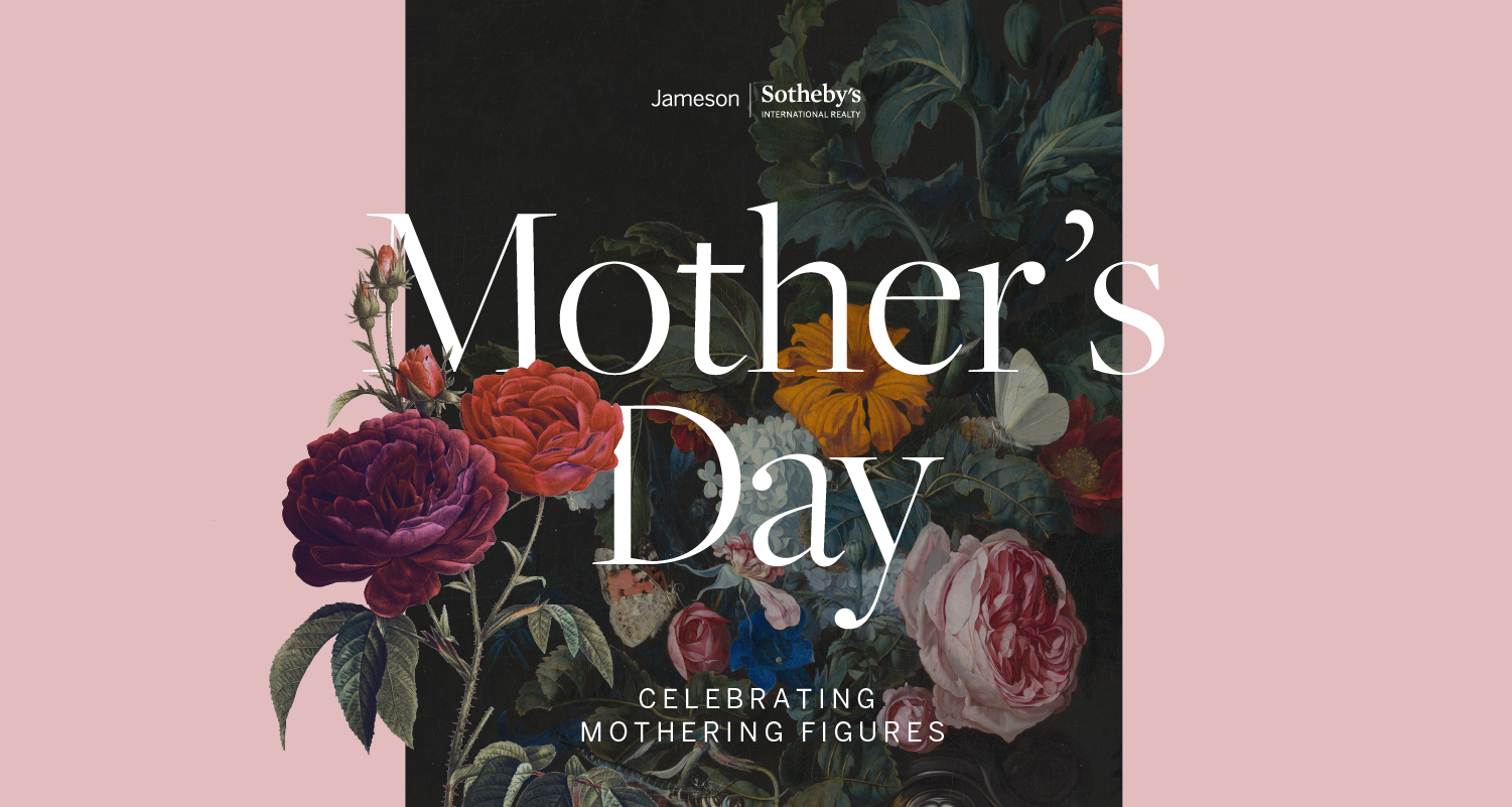 Mother’s Day | Agent Photoshoot at The Hampton Social, Chicago