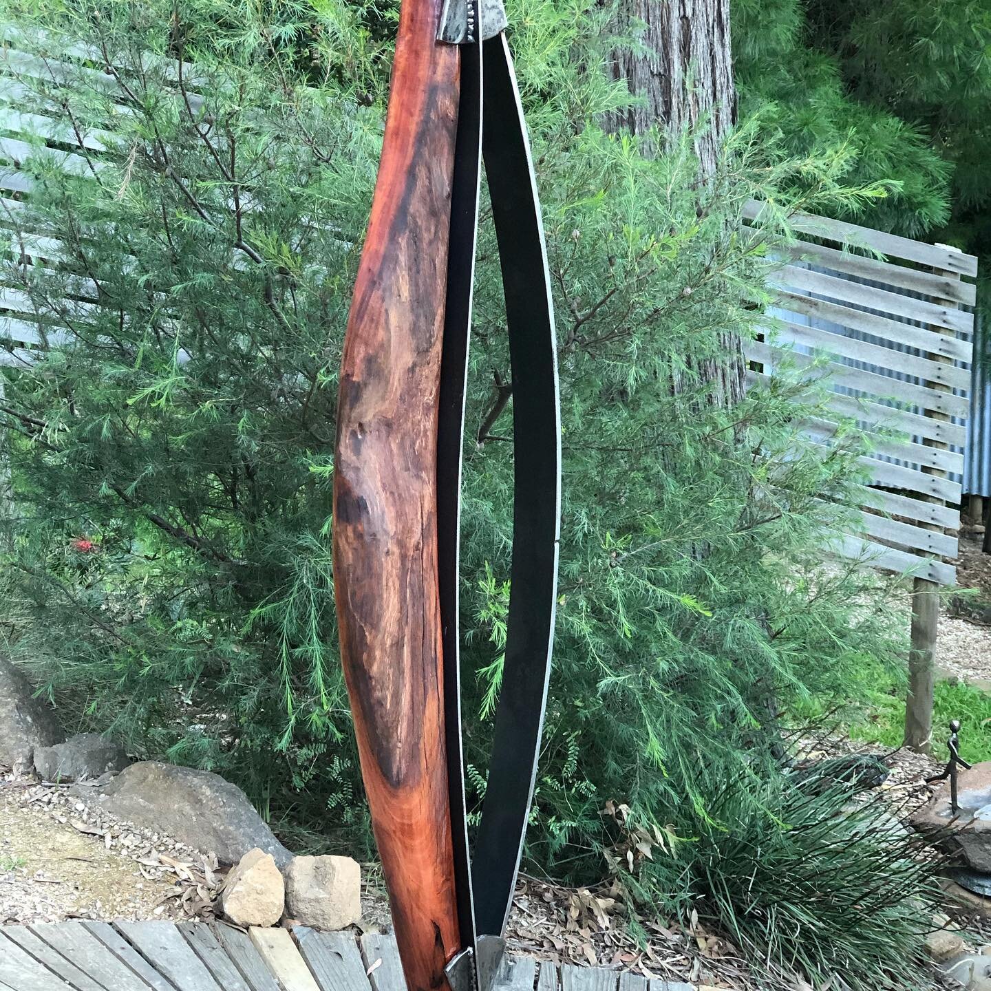&ldquo;A Sunsets Glow&rdquo;
Loved peeling off the weathered surface of this redgum to find the treasure below. This piece is available at our online shop at: www.juetsculpture.com #openstudios #dros #sculpture