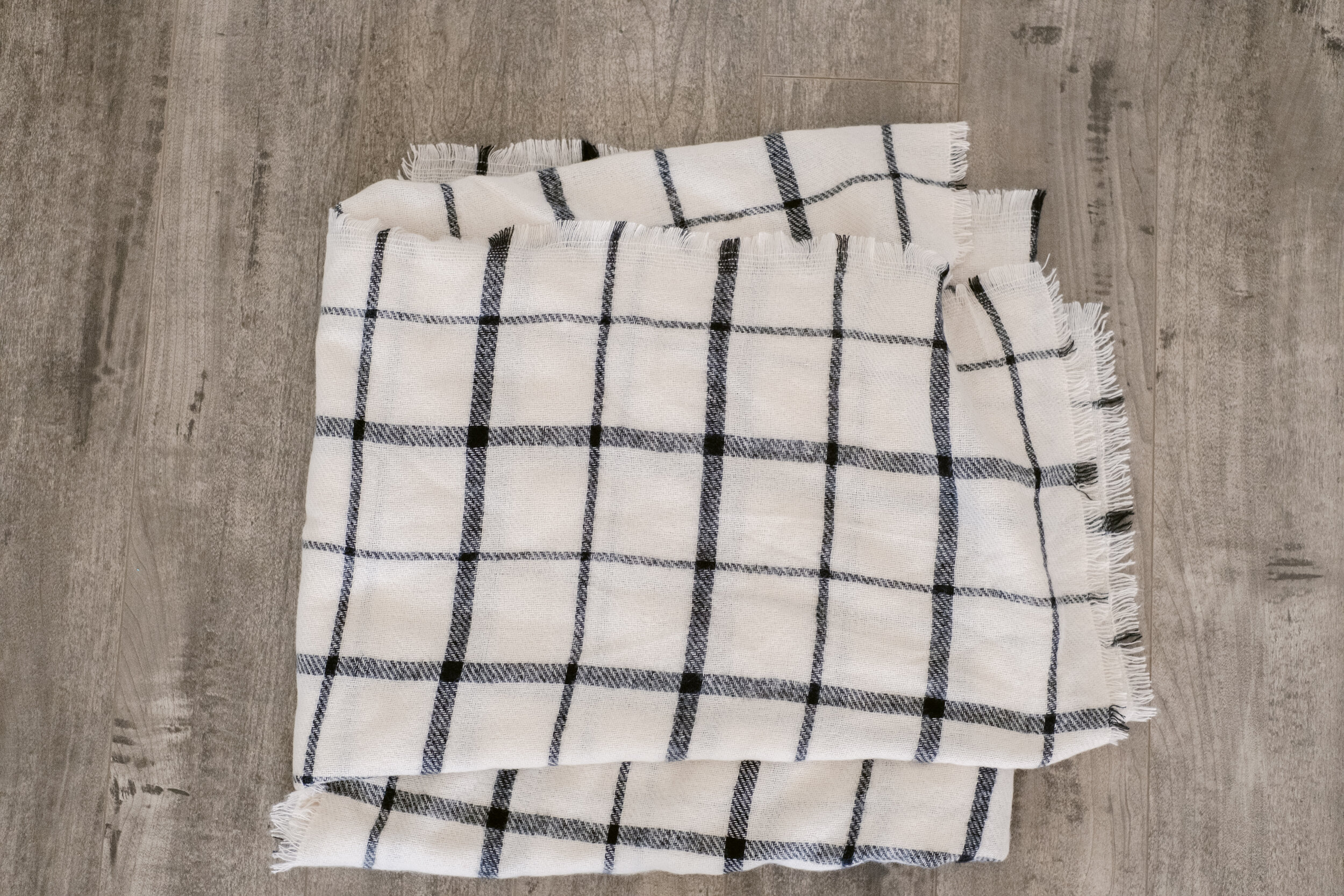 Patterned Black + White Blanket