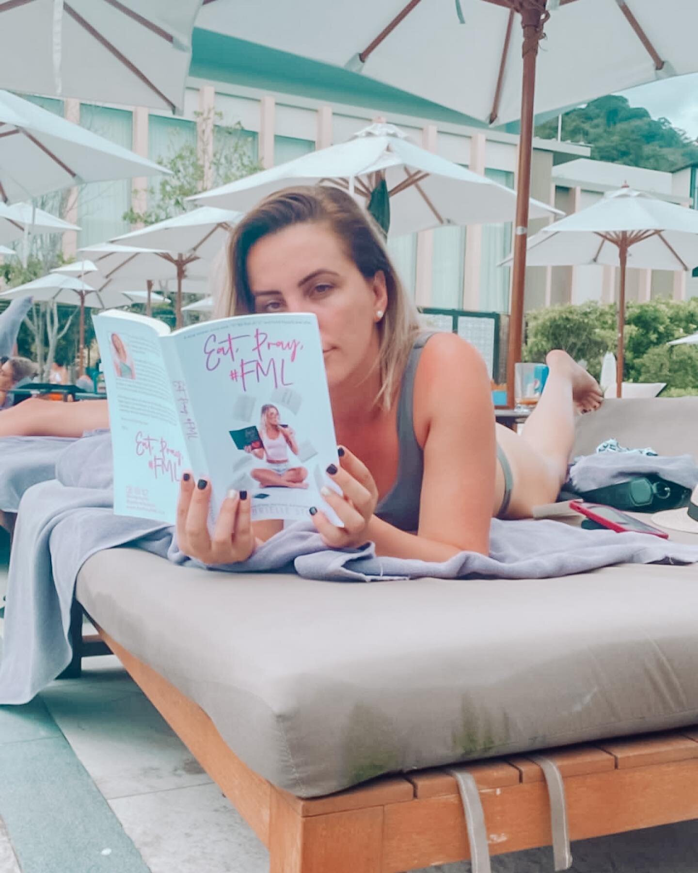 Healing all the way in #thailand 🇹🇭
📍 Thailand 
#fmlaroundtheworld 

#EatPrayFML available on Amazon or eatprayfml.com 📚

📷 @natski08_ 
#currentlyreading