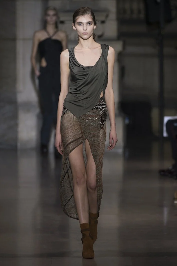 Yiqing Yin's Fierce Spring 2016 Runway
