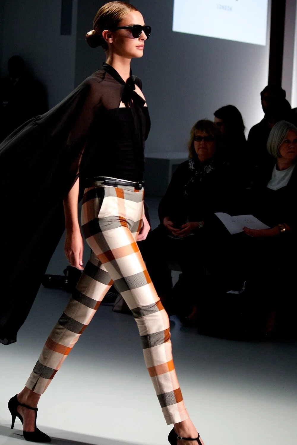 DAKS Classic Spring 2014 Runway At LFW