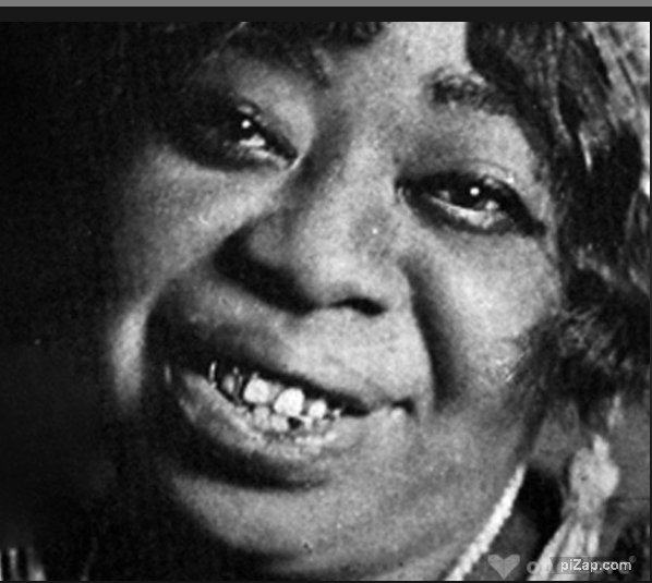 Ma rainey (1).jpg