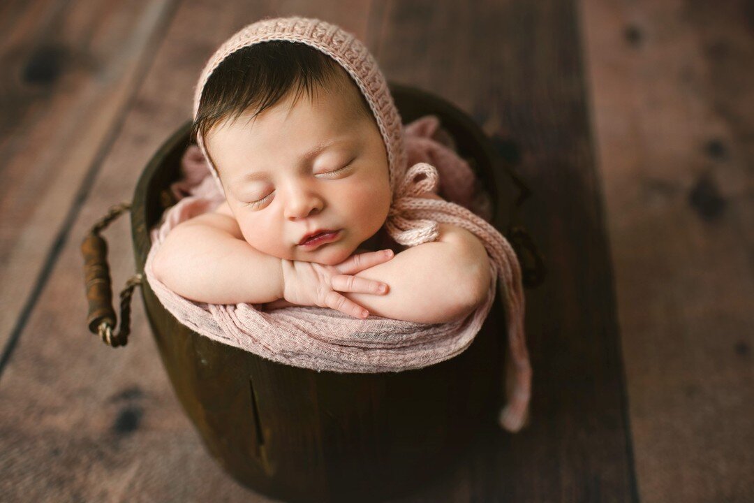 What's your favorite color for newborn sessions?