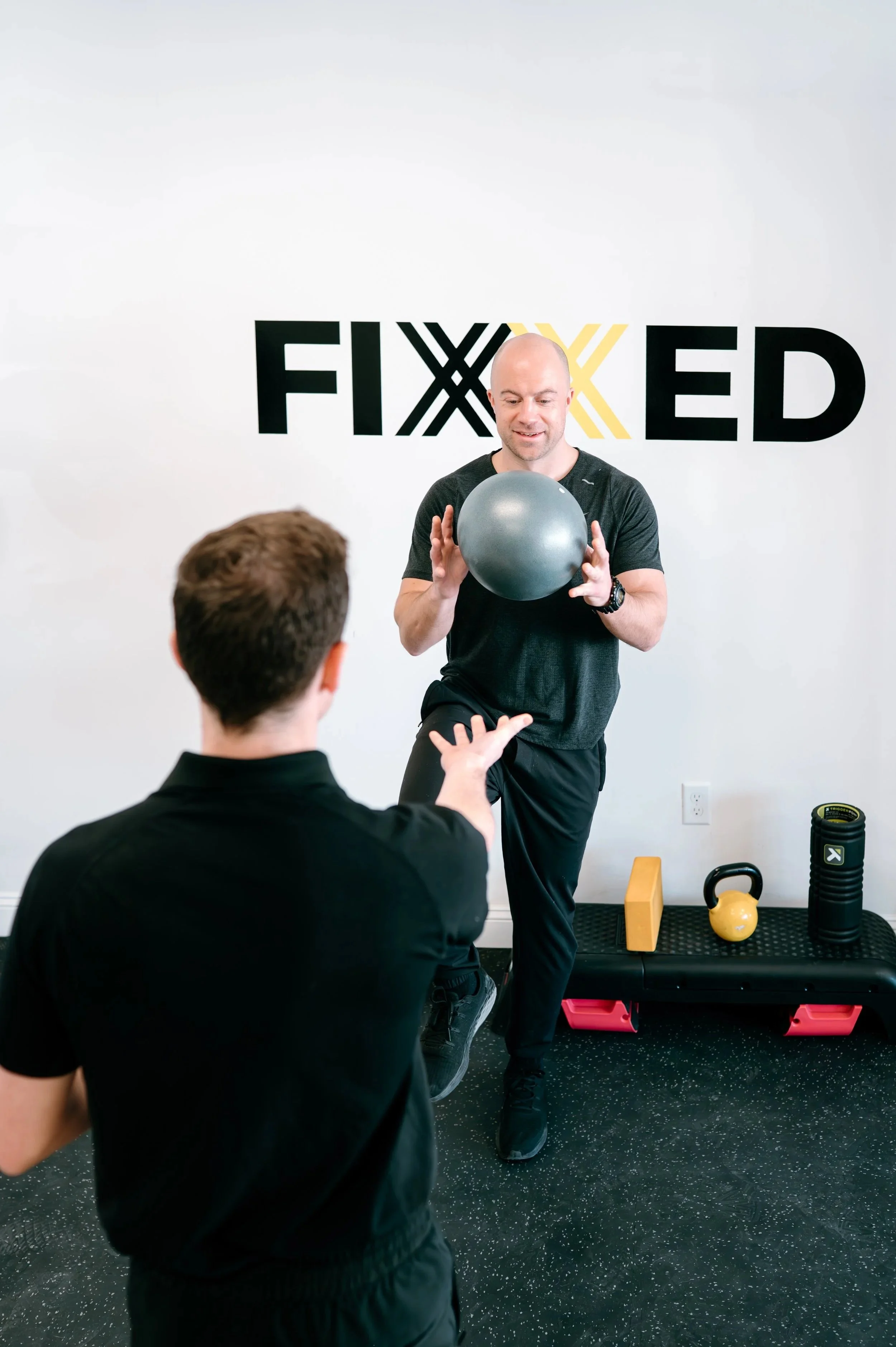 Athletes Who Move Well, Balance Well: Why Single-Leg Stability Matters (And Why FIXXED Is the Place to Train It)