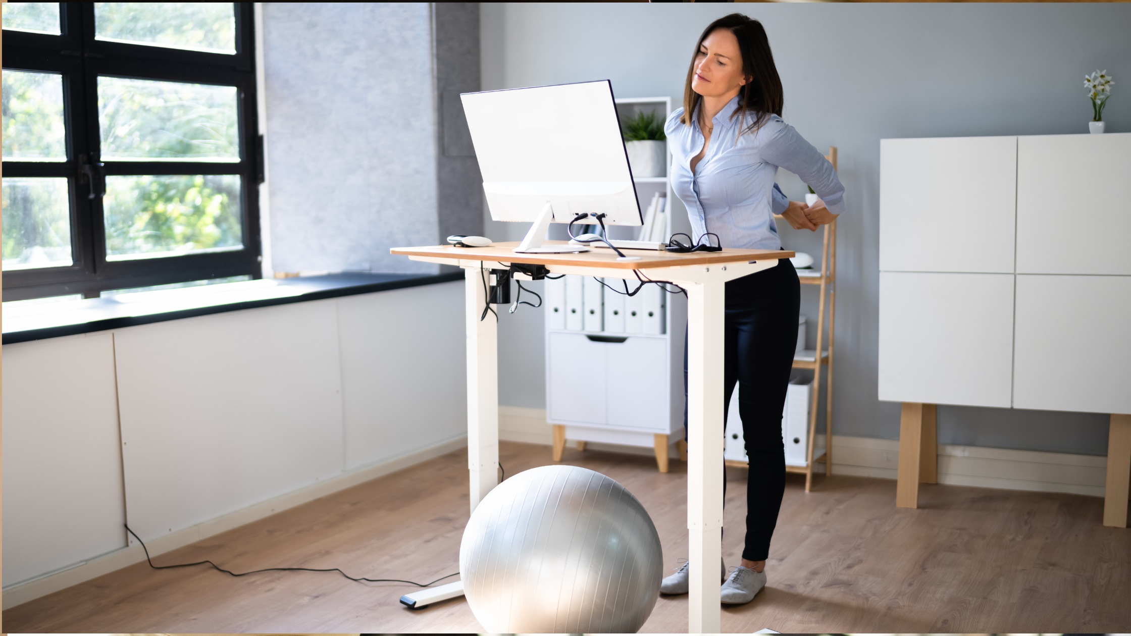 OUr 5 FAVORITE DESK STRETCHES