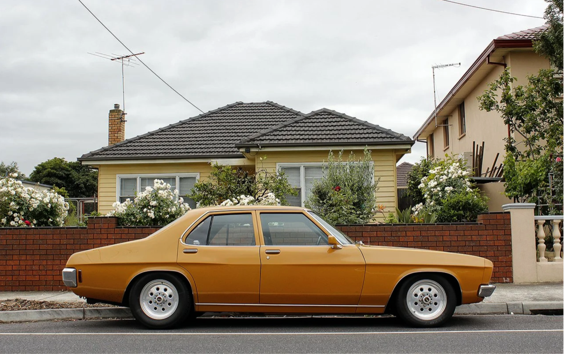 Suburban Autos (2016)