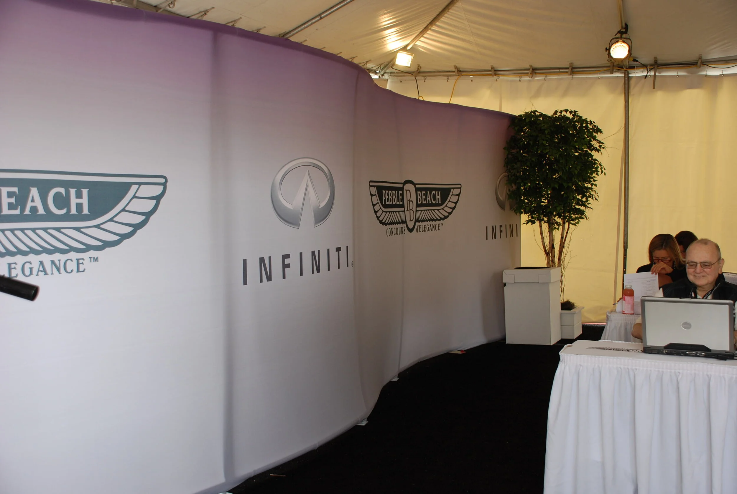 Infinit-CDE curve wall bnr.jpg