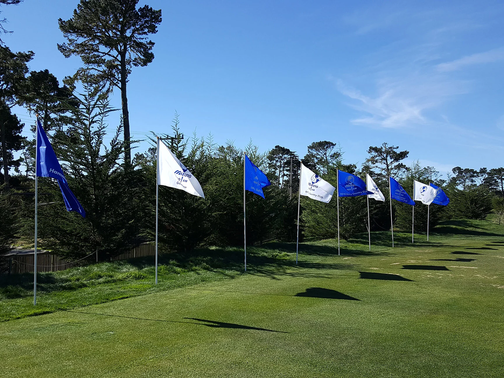 Mizuno_Flags_driving range.jpg