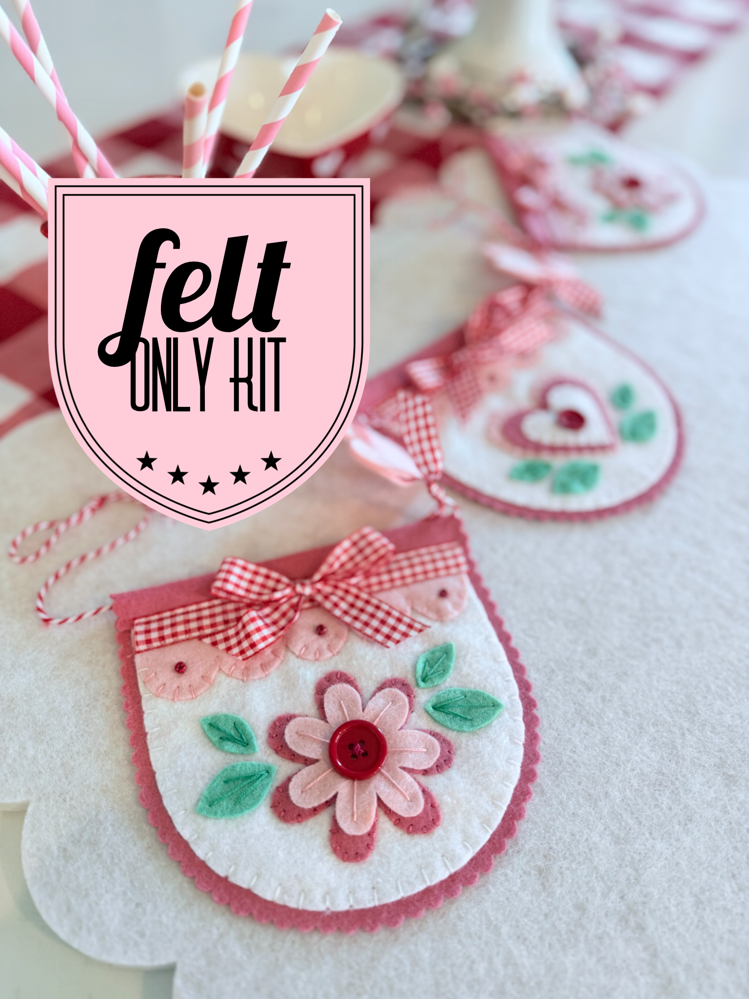 Felt Only Kit, Valentine Scalloped Bunting sewing pattern