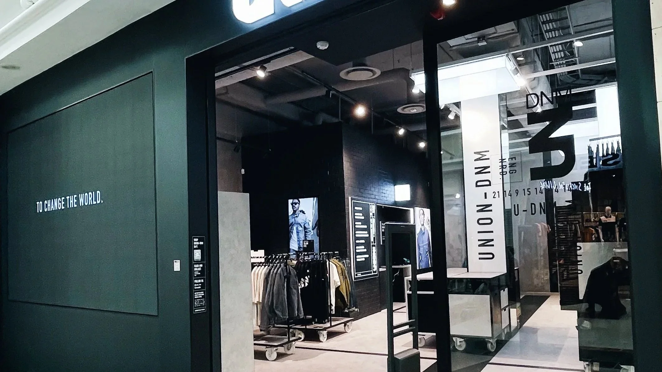 SHOPFRONT