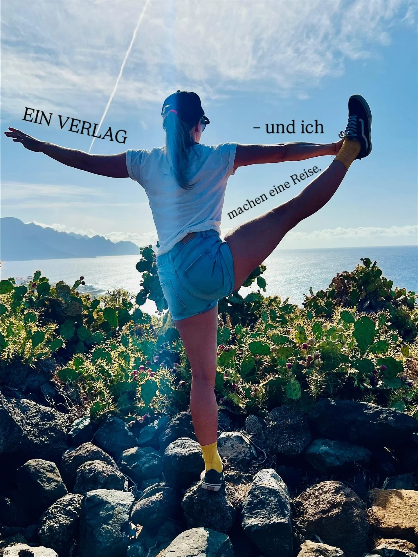 🎢 Die zwei vergangenen Wochen waren mehr als eine Achterbahnfahrt!
Nachdem ich mich wegen einer Verlags-Absage zwei Tage unter einem Kissenberg begraben habe, bin ich mit dem Flug nach Gran Canaria ganz langsam wieder aufgetaucht.
Hab vorsichtig &uu