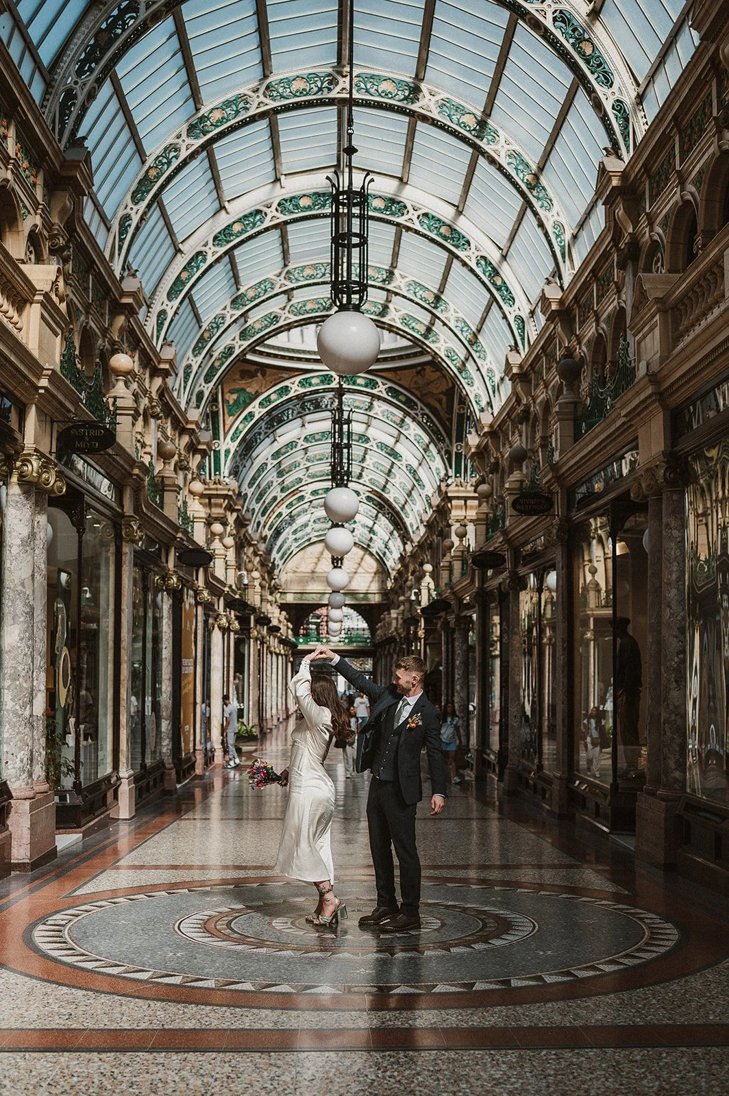 R&J ~ Wedding ~ Leeds Civic Hall-189.jpg