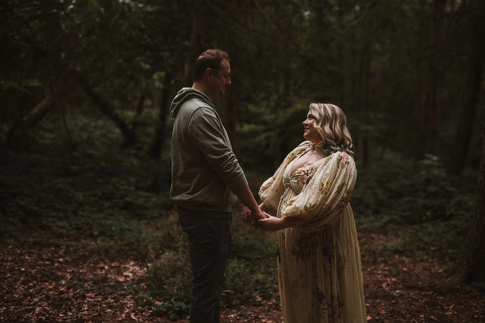 L&J ~ Maternity ~ Wynyard Woodland-33.jpg